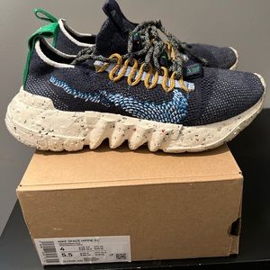 Nike Space Hippie 01